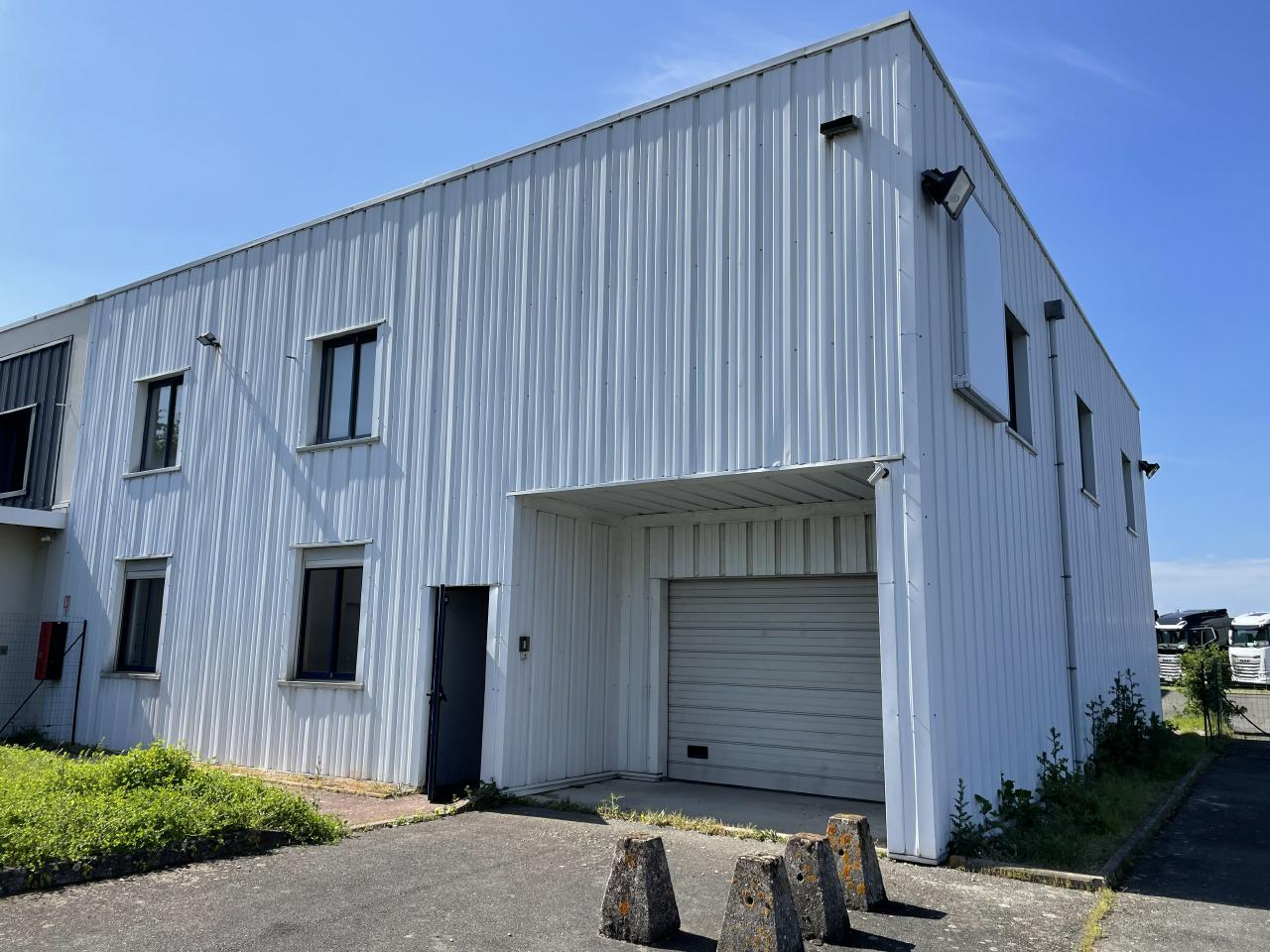 Bureau Ormes 549m² Vente bureau Ormes Loiret OVBUR2312114 1
